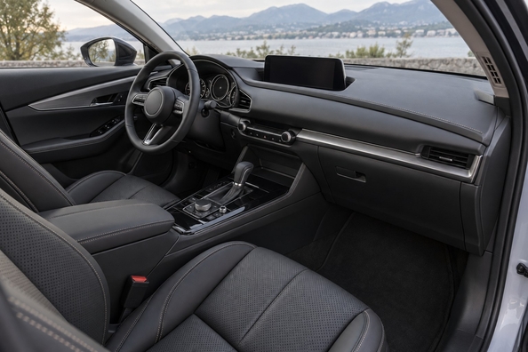 Mazda CX-30 2027: wat is er nieuw – sportuitvoering, kleuren en infotainment Foto 1
