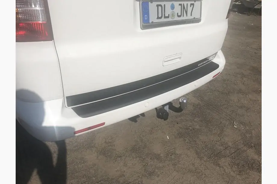 Volkswagen T5 Transporter 2003–2010 Achterbumperbeschermer met opstaande rand (ABS-kunststof) Foto 5