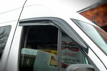Volkswagen Crafter 2006–2016 Raamwindschermen (set van 2, Sunplex Sport) foto 7