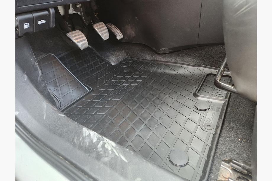 Nissan Qashqai 2010–2014 Rubberen automatten (4-delig, Stingray Premium) Image
