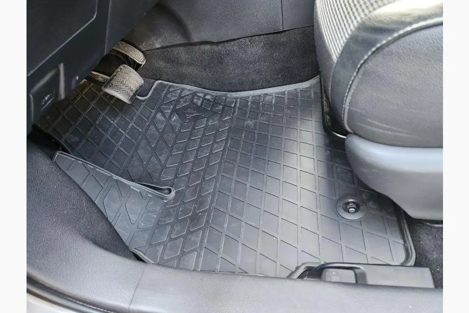 Toyota Auris 2012–2018 Rubberen automatten (4-delig, Stingray Premium) Foto 1