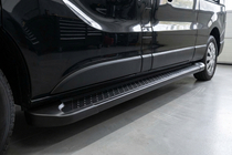 Fiat Talento 2016– Allmond Black side steps (2 st., aluminium) foto 1