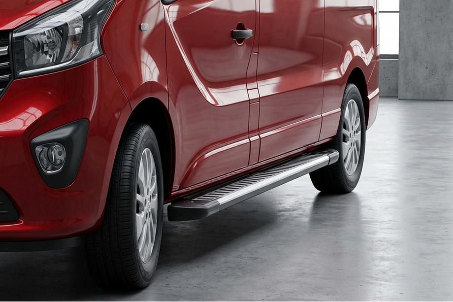 Opel Vivaro 2015–2019 Side steps Line (2 stuks, aluminium) Image