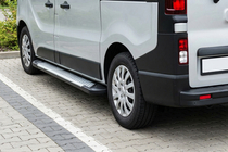 Renault Trafic 2015– Side steps Allmond Grey (set van 2, aluminium) foto 1