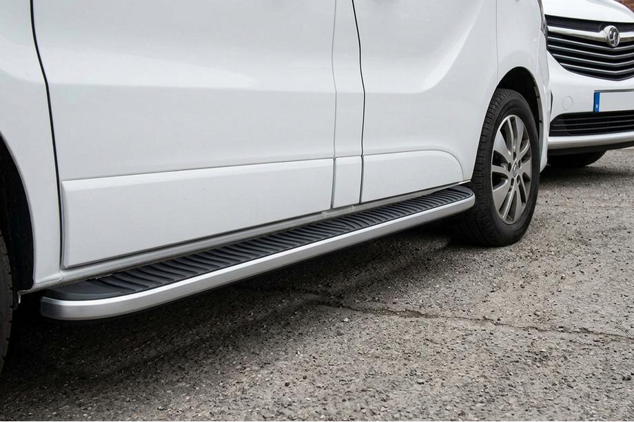 Renault Trafic 2015– Tayga Black zijtreden (set van 2, aluminium) Image