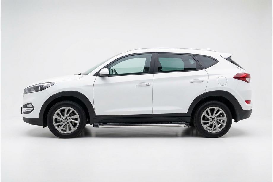 Hyundai Tucson TL 2016–2021 BlackLine side steps (2 stuks, aluminium) Image