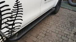 Toyota Hilux 2015– Allmond Black zijtreden (2 st., aluminium) foto 1