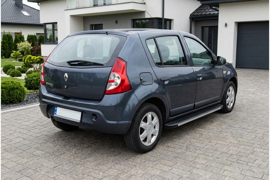 Dacia Sandero 2007–2013 Side steps Maya V1 (2 stuks, aluminium) Image