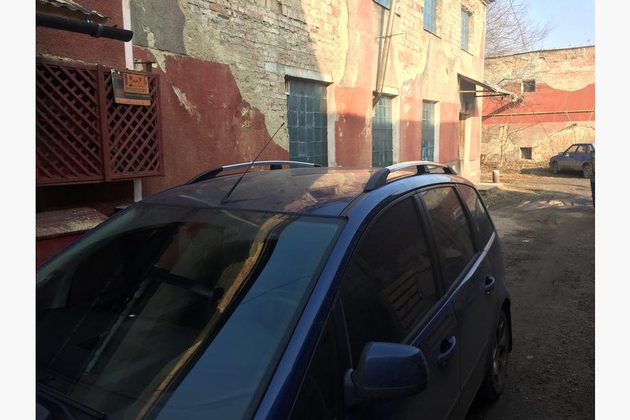 Ford C-Max 2004–2010 Chromen dakrails Metalen montagevoeten Foto 7