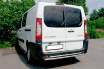 Fiat Scudo 2007–2015 Dubbele achterbeugel AK002 (RVS) foto 3