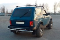 Lada Niva en Urban 1977– Achterbeugel AK002 double foto 1