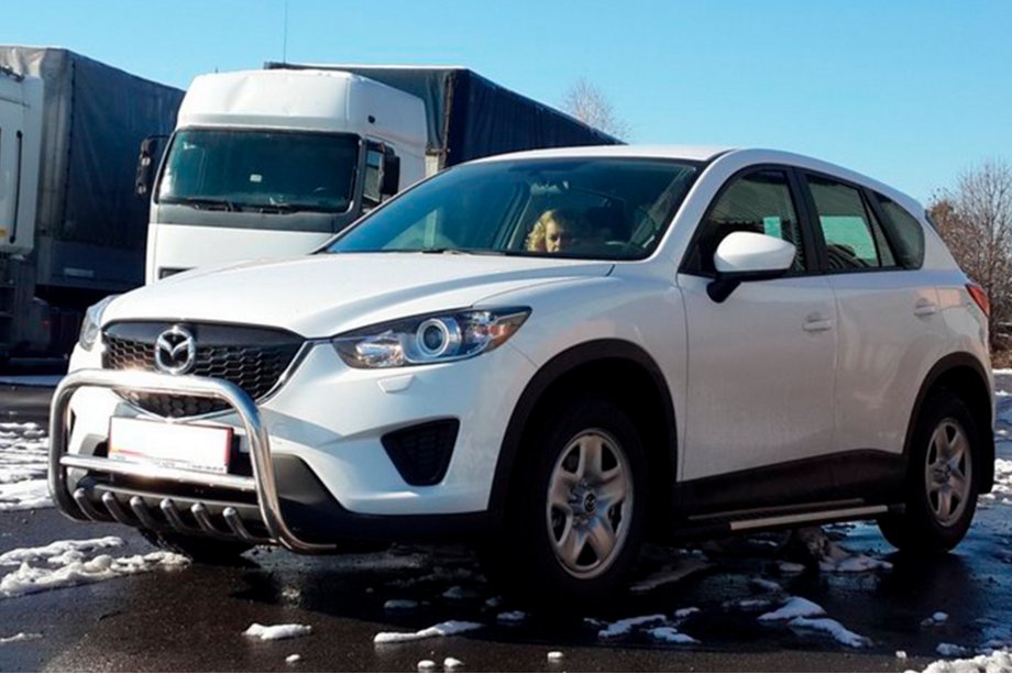 Mazda CX-5 2012–2017 Voorste bullbar WT021 (RVS) Image