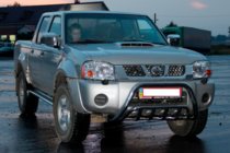 Nissan NP300 1999–2015 Bullbar WT002 (RVS) foto 3