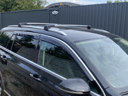 Volkswagen Passat B8 2015–2023 Dwarsdragers voor geïntegreerde dakrails, afsluitbaar met sleutel (2 stuks) Zwart foto 4