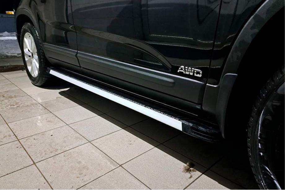 Kia Sorento II XM 2009–2014 Side steps Maya V1 (2 stuks, aluminium) 2010-2013 Image