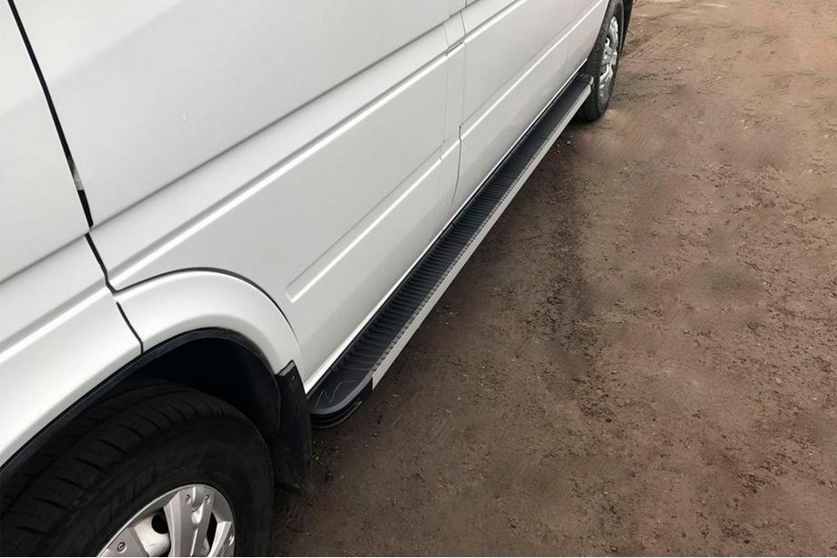 Mercedes Sprinter W901/902/903/904/905 1995–2006 Maya side steps (2 stuks, aluminium) Image