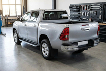 Toyota Hilux 2015– Side steps Maya V1 (2 stuks, aluminium) foto 1