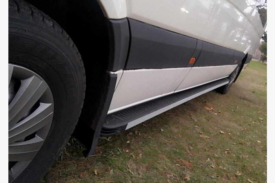 Volkswagen Crafter 2006–2016 Maya side steps (2 stuks, aluminium) Middellange wielbasis Foto 6