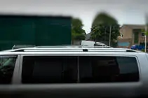 Volkswagen T6 2015–2024 Dakrails CROWN (mat grijs) foto 2