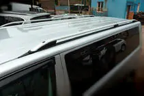 Volkswagen T6 2015–2024 Dakrails CROWN (mat grijs) foto 1