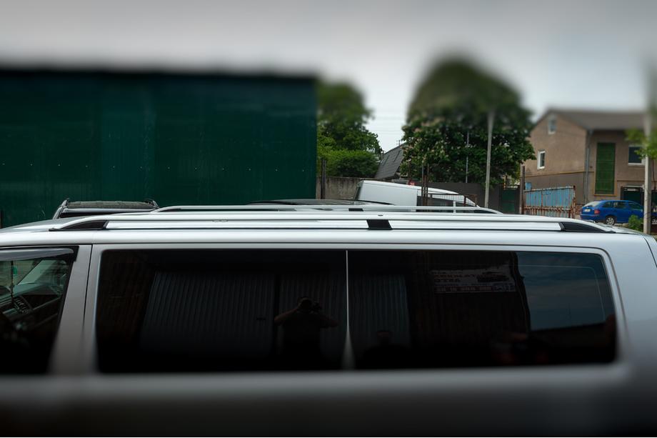 Volkswagen T6 2015–2024 Dakrails CROWN (mat grijs) Lange wielbasis Foto 2