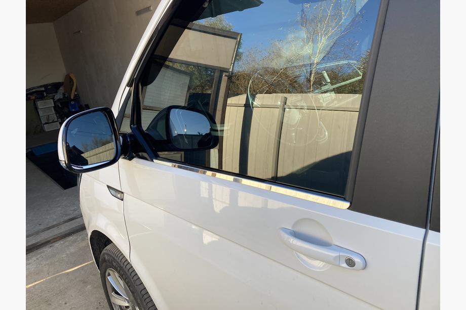 Volkswagen T6 2015–2024 Raamomlijsting (2 stuks, RVS) Image