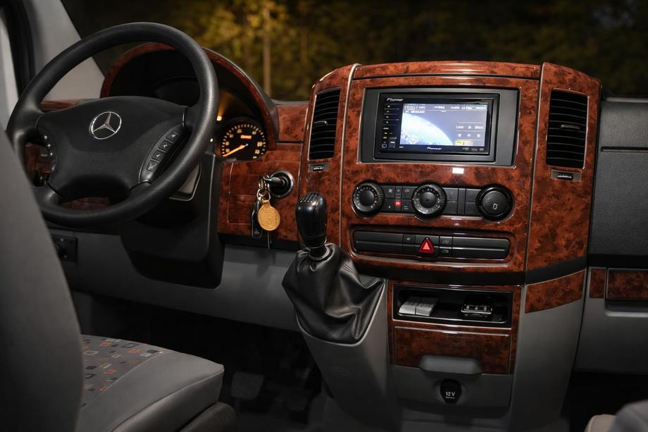 Mercedes Sprinter W906 2006–2018 Dashboard sierlijsten (Meric, 50-delig) Foto 2