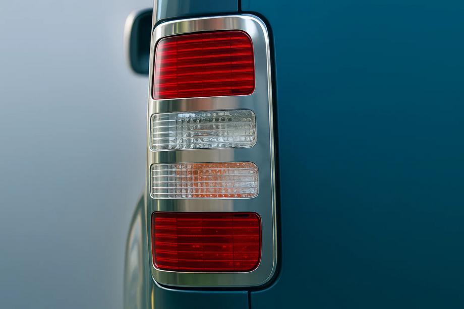 Volkswagen Caddy 2010–2015 RVS achterlichtcovers V1 (set van 2) Image