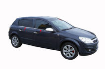 Opel Astra H 2004–2013 Buitenste raamomlijsting (RVS) foto 8