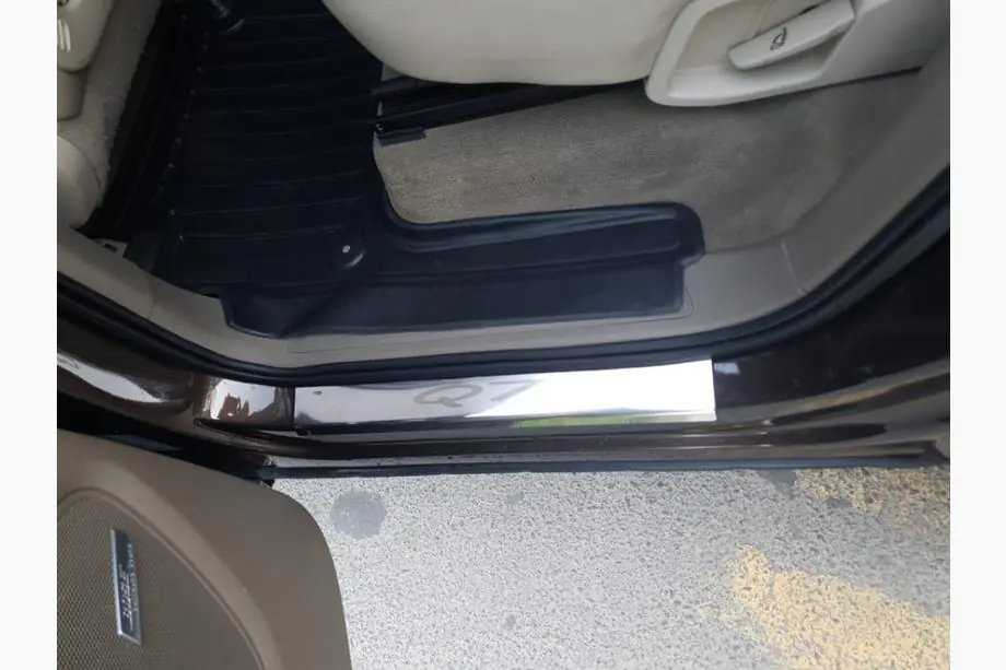 Audi Q7 2005–2015 Dorpellijsten (4 stuks, Carmos) Foto 2