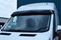 Ford Transit 2014– Voorruitvizier (zwart hoogglans, 5 mm) foto 4