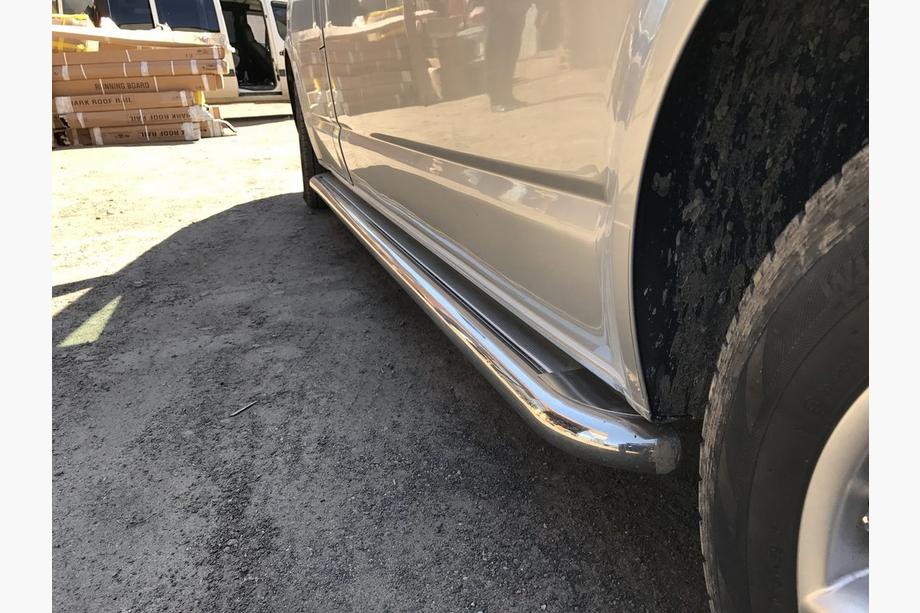 Volkswagen T5 Multivan 2003–2010 Premium side steps (2 st., RVS) Image