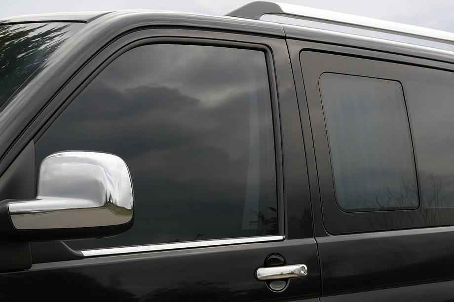 Volkswagen T5 Caravelle 2004–2010 Raamomlijsting (2 stuks, staal) Image