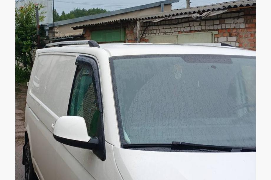 Volkswagen T5 Caravelle 2004–2010 Chromen dakrails Korte wielbasis, metalen voeten Foto 4