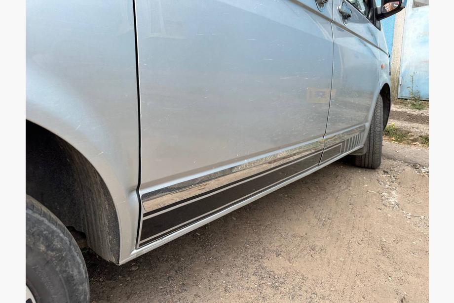 Volkswagen T5 2010–2015 Deurstrips (RVS, chroom) 2-deurs, korte wielbasis, OmsaLine – Italiaans roestvrij staal Foto 19