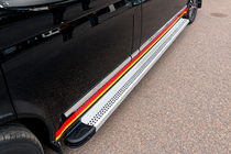 Volkswagen T5 2010–2015 Zijtreden Maya V2 (set van 2, aluminium) Lange wielbasis foto 4