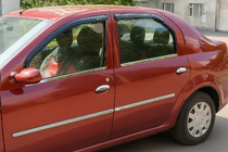 Dacia Logan I 2005–2008 Deurlijsten (4 stuks, RVS) foto 4