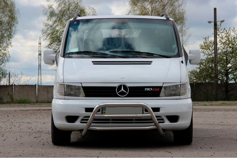 Mercedes Vito W638 1996–2003 Bullbar WT022 (RVS) Image