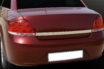 Fiat Linea 2006–2018 RVS sierlijst voor kofferdeksel 2006-2012 foto 1