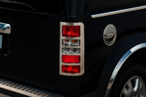 Ford Connect 2002–2006 RVS achterlicht sierlijsten (2 st.) foto 3