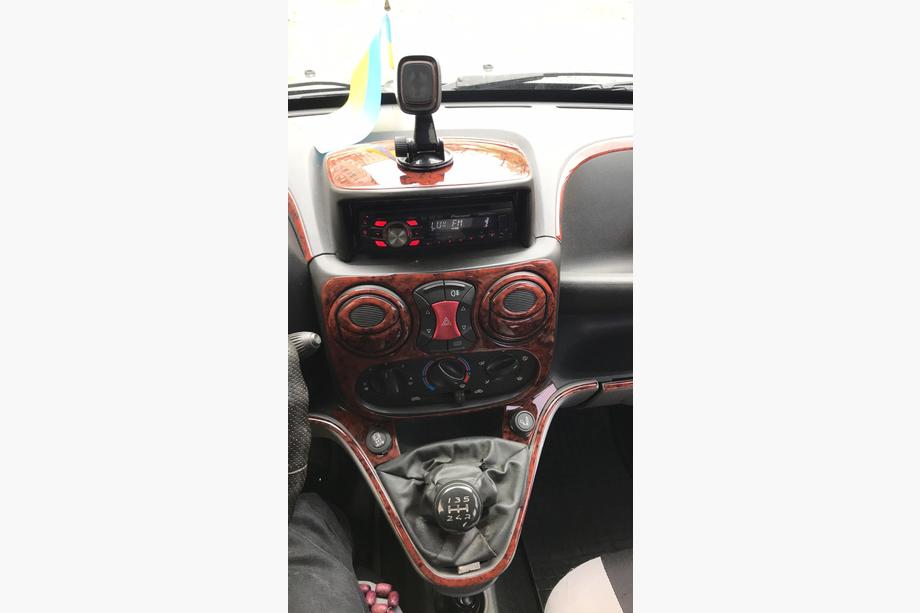 Fiat Doblo I 2005–2010 Dashboard sierlijsten Foto 3