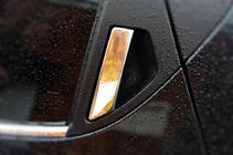 Nissan Juke 2010–2019 Chroom deurgreep covers (set van 4) Met uitsparing voor chip, OmsaLine - Italiaans roestvrij staal foto 3
