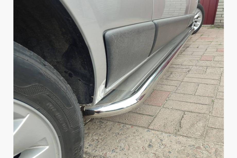 Nissan Primastar 2002–2014 Premium side steps (2 st., RVS) 60 mm, lange wielbasis Foto 11