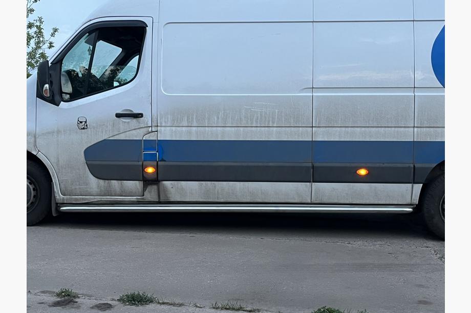 Opel Movano 2010–2021 Premium side steps (2 st., RVS) 60 mm, lange wielbasis Foto 3