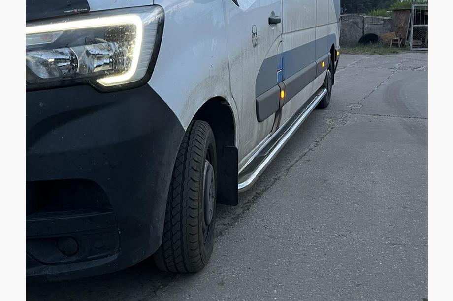 Opel Movano 2010–2021 Premium side steps (2 st., RVS) 60 mm, lange wielbasis Foto 5