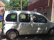 Renault Kangoo 2008–2020 Zwarte dakrails Standaard basis, kunststof voeten foto 3