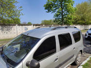 Renault Logan MCV 2005–2013 Zwarte dakrails Gietijzeren voeten foto 1