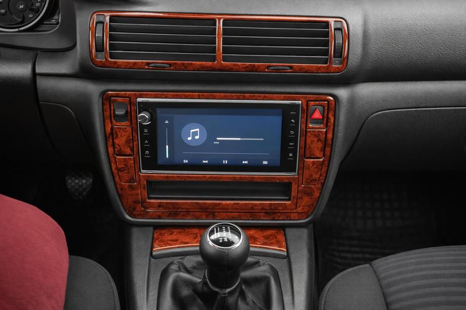 Volkswagen Passat B5 1997–2005 Dashboardpanelen 2004-2005 Pianozwart Image