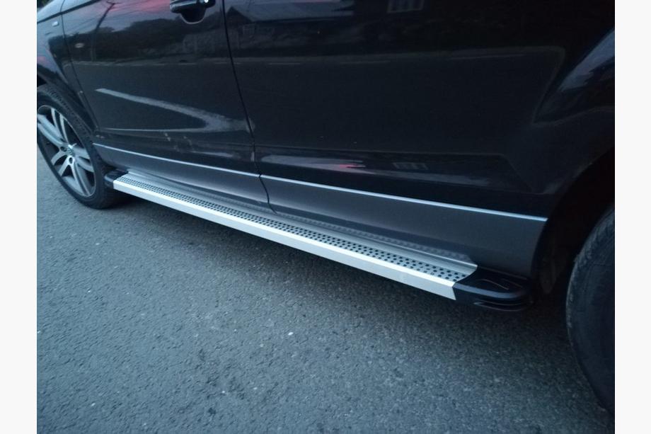 Audi Q7 2005–2015 Zijtreden Maya V2 (set van 2, aluminium) Image