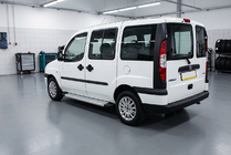 Fiat Doblo I 2001–2005 Zijtreden Maya V2 (set van 2, aluminium) foto 1